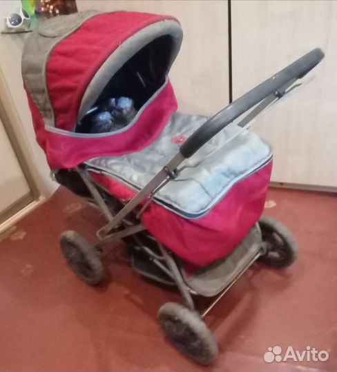 Прогулочная коляска