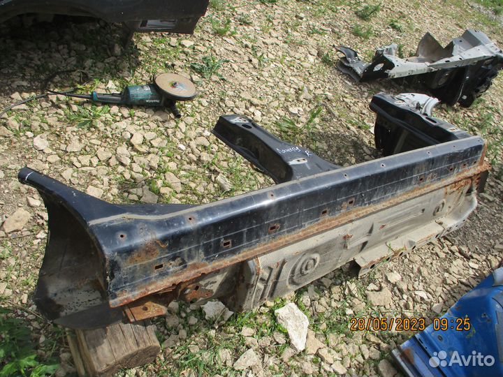 Правый порог Митсубиси лансер 9