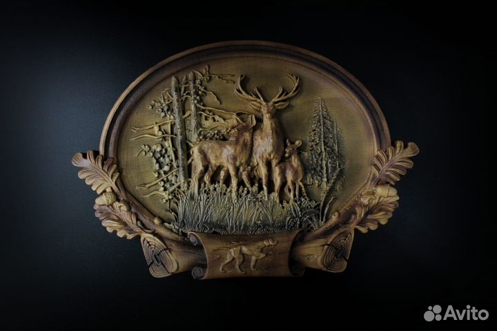 Деревянное резное панно