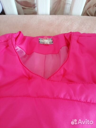 Яркая куртка