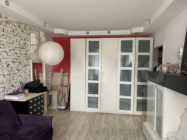 2-к. квартира, 54 м², 4/9 эт.