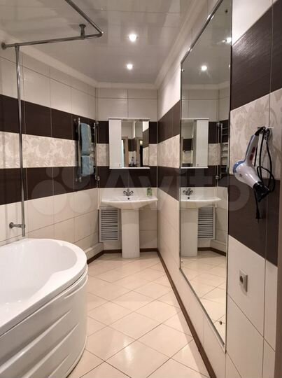 3-к. квартира, 102,5 м², 3/17 эт.