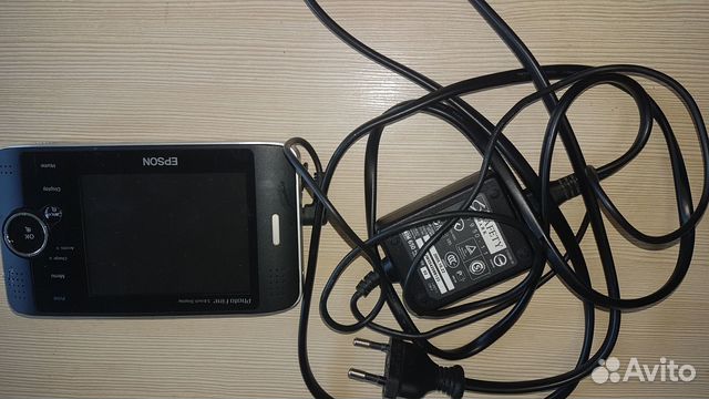 Устройство Epson P-2000 Multimedia Storage Viewer