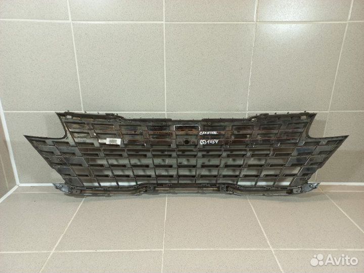 Решетка радиатора Kia Carnival 4