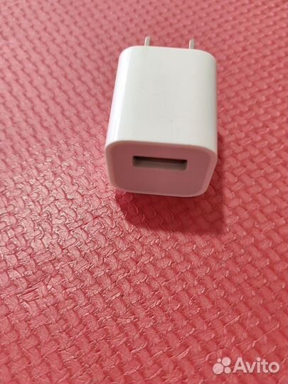 Зарядное устройство (оригинал Apple)
