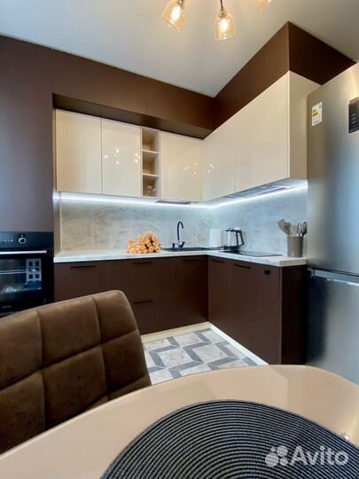 Угловая кухня на заказ. Фабрика