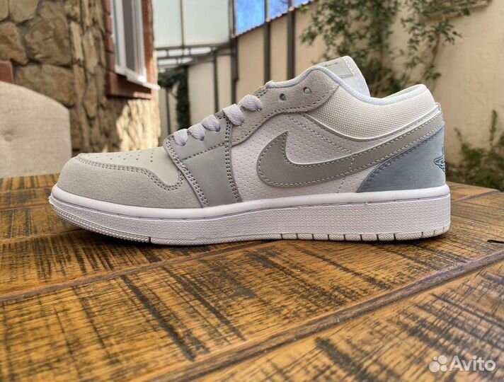 Кроссовки Nike Air Jordan 1 Low Paris