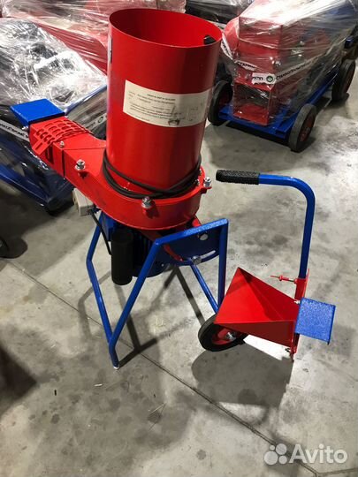 Измельчитель травы и веток 2в1 утр-777