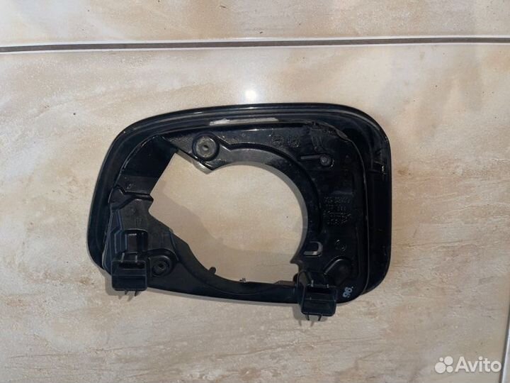 Рамка зеркала левая Volkswagen Golf 7 С 2012 По
