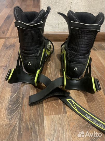 Лыжные ботинки коньковые fisher rcs