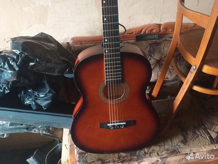 Двенадцатиструнная гитара