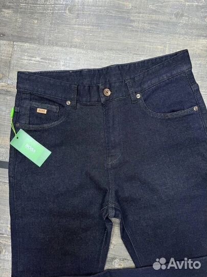 Джинсы Hugo Boss