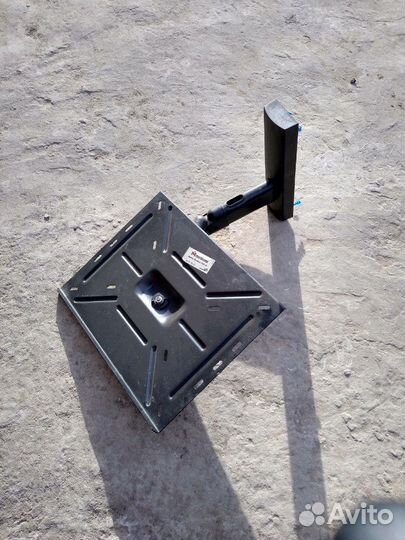 Кронштейн для телевизора или свч