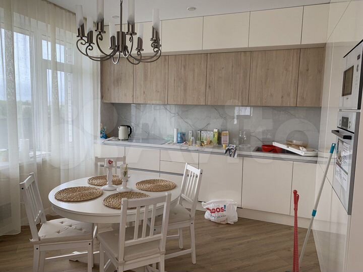 3-к. квартира, 92 м², 5/7 эт.