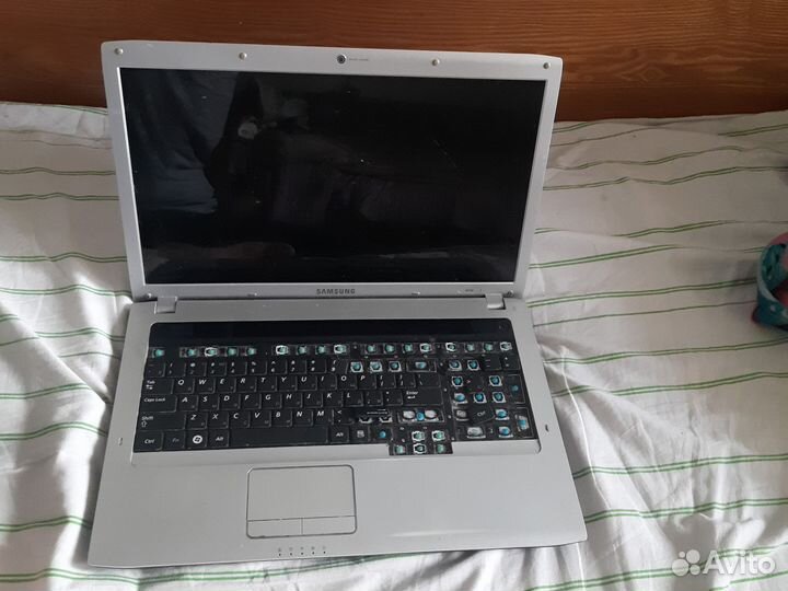 Samsung R730