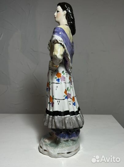 Статуэтка Цыганка Земфира, 1954 г, Дулево