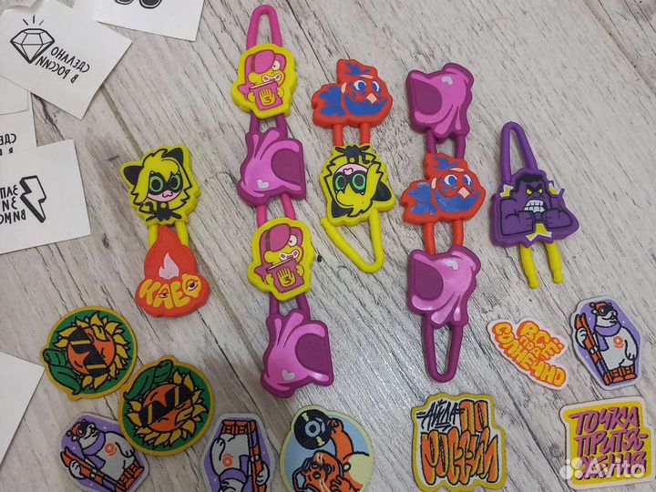 Наклейки переводилки тиктокеры лента