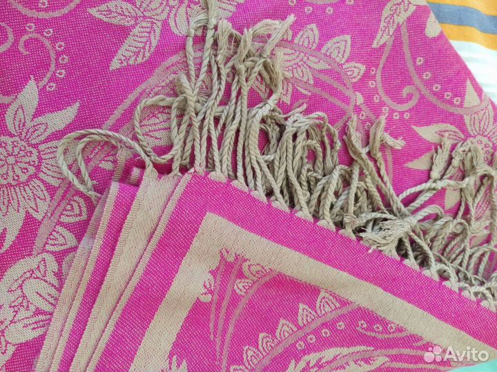 Шарфы - платки новые