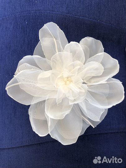 Брошь - цветок