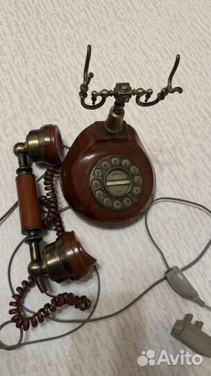 Ретро телефон