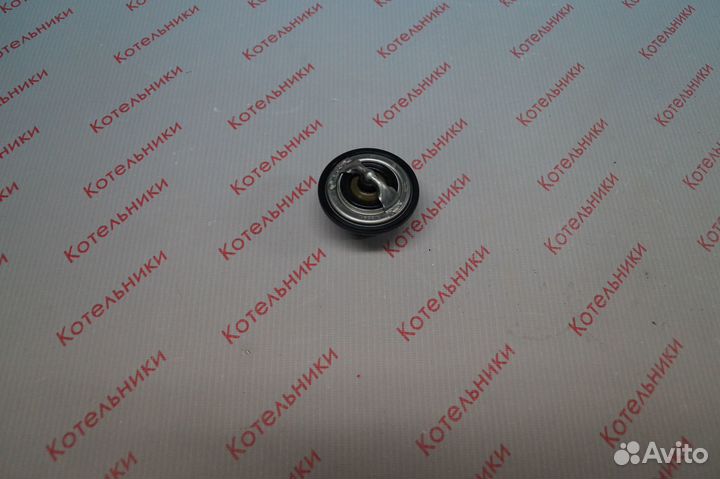 Nissan 21200-6N210 Термостат