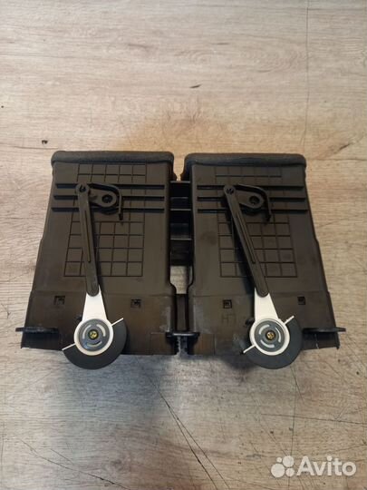 Воздуховод центральный Kia Sportage 2