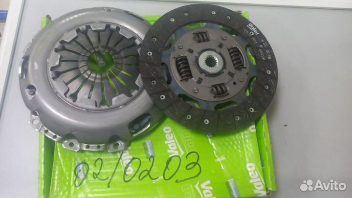 Сцепление, комплект Ford Focus2 valeo 1,8