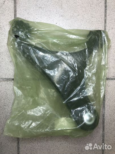 Рычаг передний верхний правый land rover LR014132