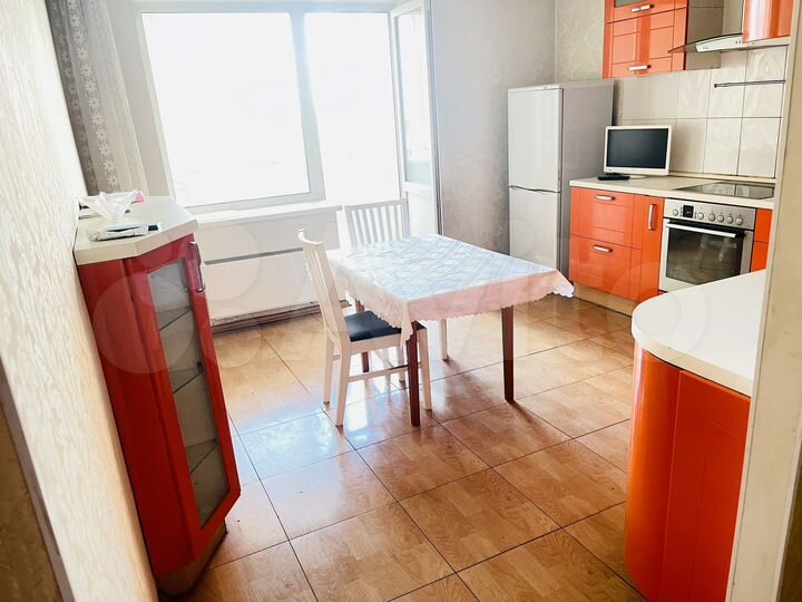 2-к. квартира, 76,6 м², 7/10 эт.