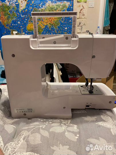 Компьютерная швейная машина Chayka New Wave 4270