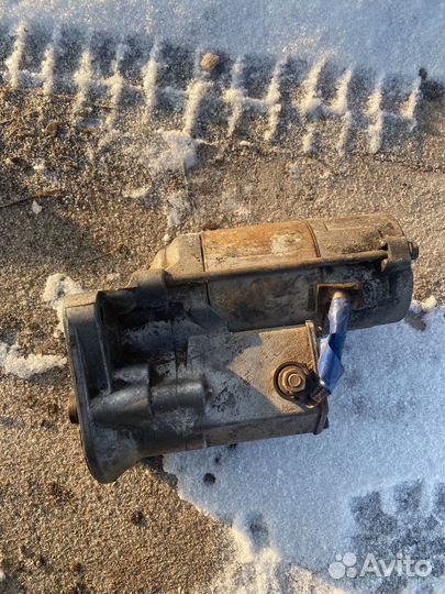 Стартер Mitsubishi Nissan R2