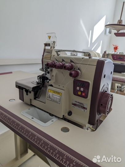 Продам оверлок aurora S-EX900D-4