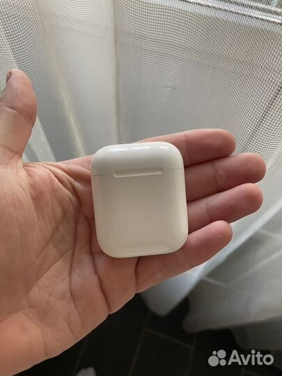 Apple AirPods 1 наушники