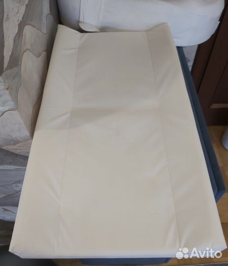 Пеленальная доска (пеленальный столик)