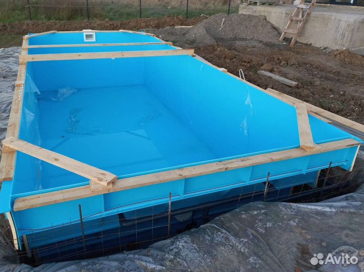 Пластиковый бассейн