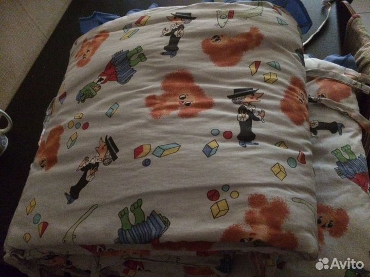 Бортики кроватку