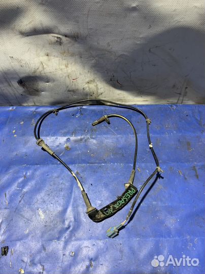 Датчик abs задний левый nissan presage tnu31