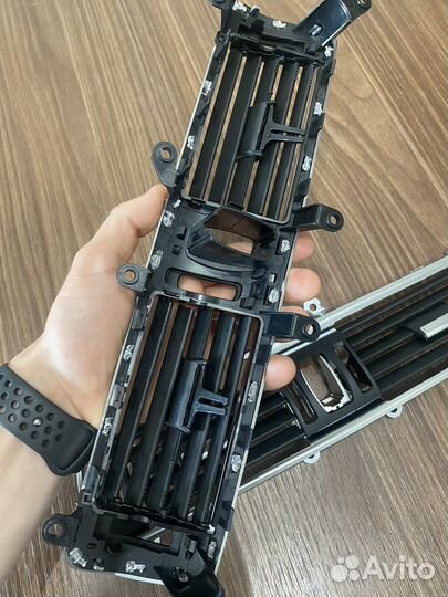 Дефлектор центральный для BMW F07