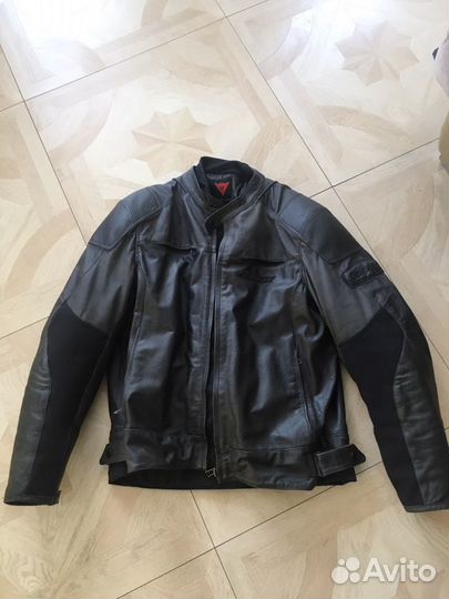 Мотокуртка кожаная dainese