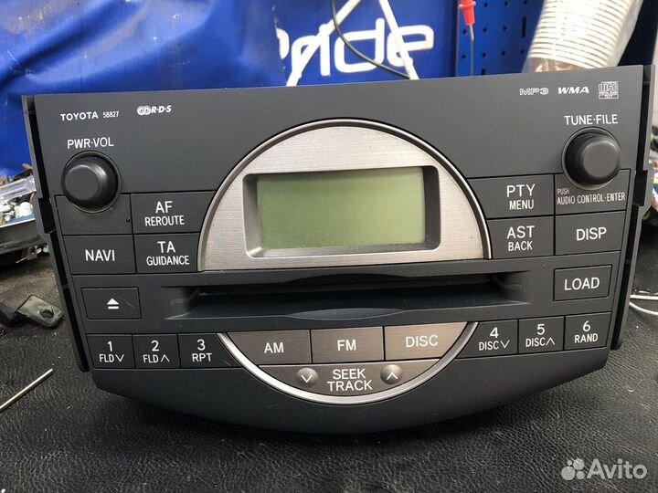 Магнитофон, мп 3, радио. Тойота рав 4