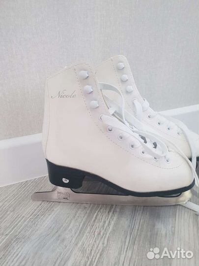 Коньки фигурные женские Nordway Nicole 32 размер