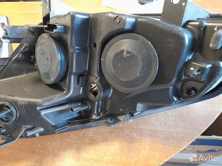 Новая фара правая Scenic II 2003-2009