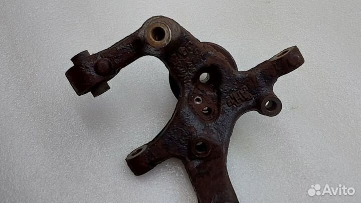 Кулак поворотный задний левый Skoda Superb 3T ccza