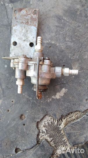 Вакуумный бензонасос