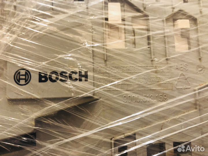 Встроенная посудомоечна машина Bosh