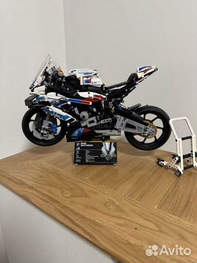 Lego Technic 42130 BMW M 1000 RR оригинал