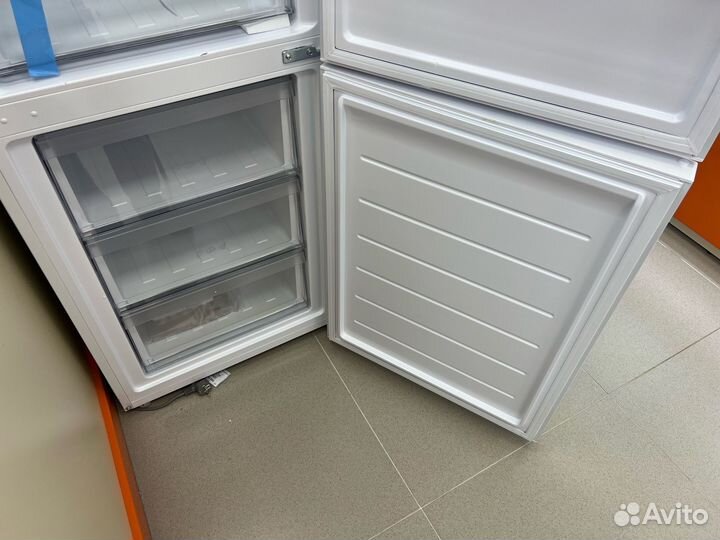 Холодильник Haier CEF535AWD