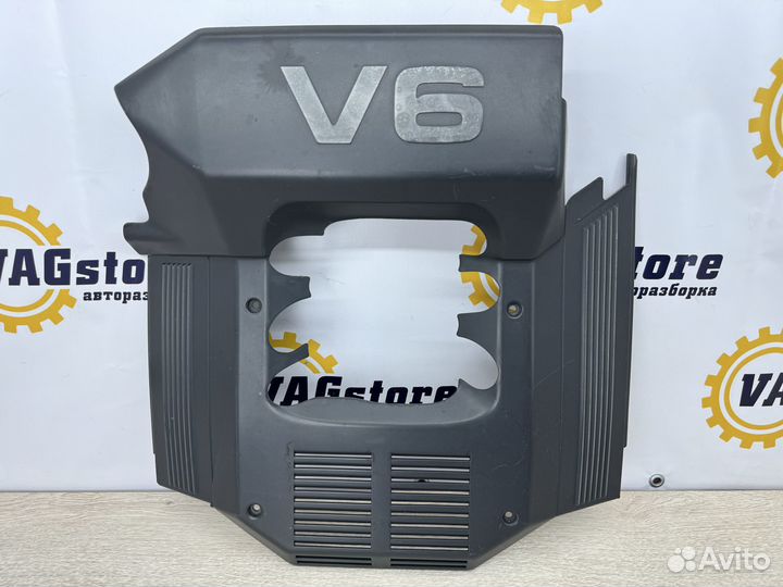Декоративная накладка двигателя Audi 100 C4 1994