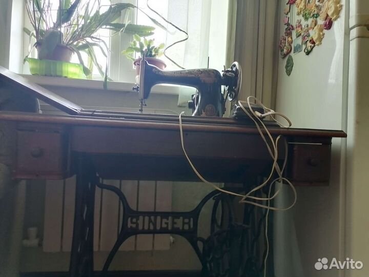 Швейная машина Singer