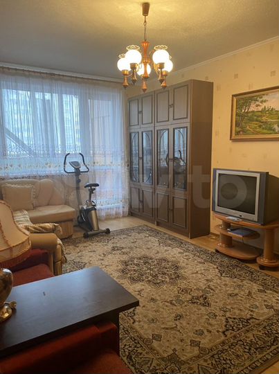 2-к. квартира, 58 м², 8/17 эт.